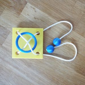 Square Ring String Puzzle